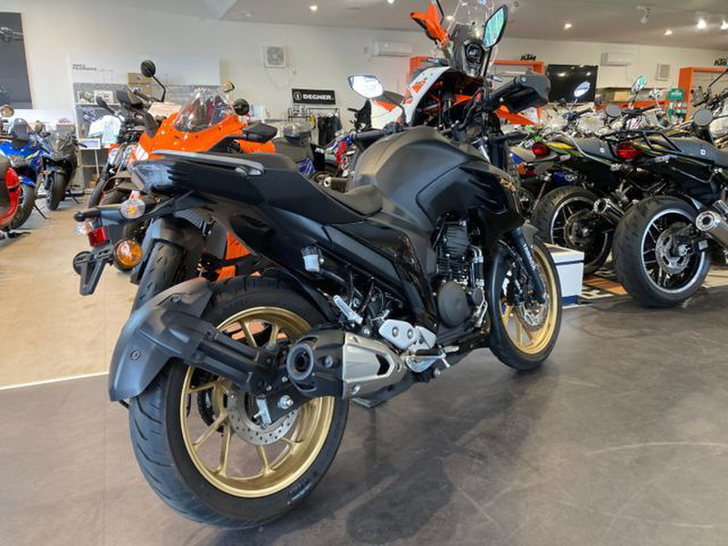 ヤマハ FZS25 (1210772) | 中古バイク・新車の事ならバイクの窓口 ヤマハ FZS25 (1210772) | 中古バイク・新車の事ならバイクの窓口