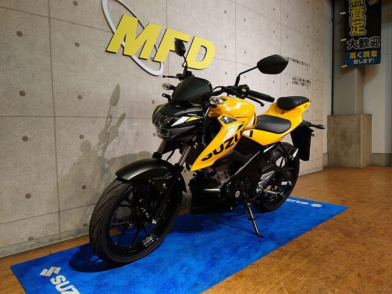 カスタム多数 gsx-s125 2020ABS