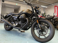 モトグッチ　Ｖ７　ストーン