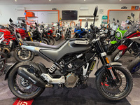 スヴァルトピレンＳＶＡＲＴＰＩＬＥＮ１２５スバルトピレン