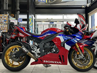 CBR1000RR-R FIREBLADE