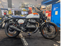 ロイヤルエンフィールド　ＢＥＡＲ６５０