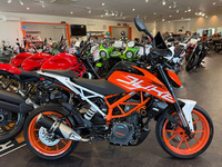 ＫＴＭ３９０ＤＵＫＥ