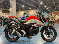 ジクサー１５０