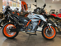 ＫＴＭ８９０ＤＵＫＥ　Ｒ