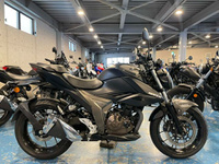 ジクサー２５０