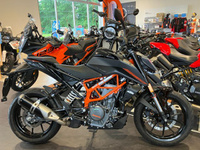 ＫＴＭ　３９０ＤＵＫＥ