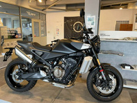 ハスクバーナ　Ｓｖａｒｔｐｉｌｅｎ８０１