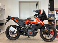 ＫＴＭ　２５０ＡＤＶＥＮＴＵＲＥ