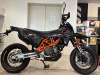 ＫＴＭ　６９０ＳＭＣ　Ｒ