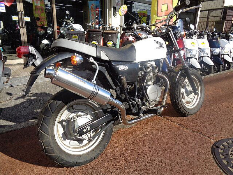 エイプ100 YOSHIMURA マフラー 取り付け後未走行 エイプ100