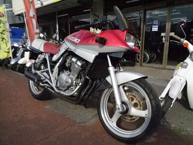 スズキ ＧＳＸ２５０Ｓ カタナ (1042478) | 中古バイク・新車の事ならバイクの窓口
