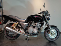 CB400SF