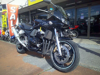FZ400