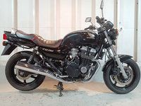 CB750