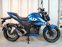 ジクサー２５０