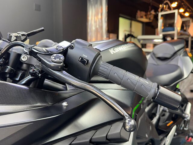 カワサキ Ninja ZX－4R SE (1143194) | 中古バイク