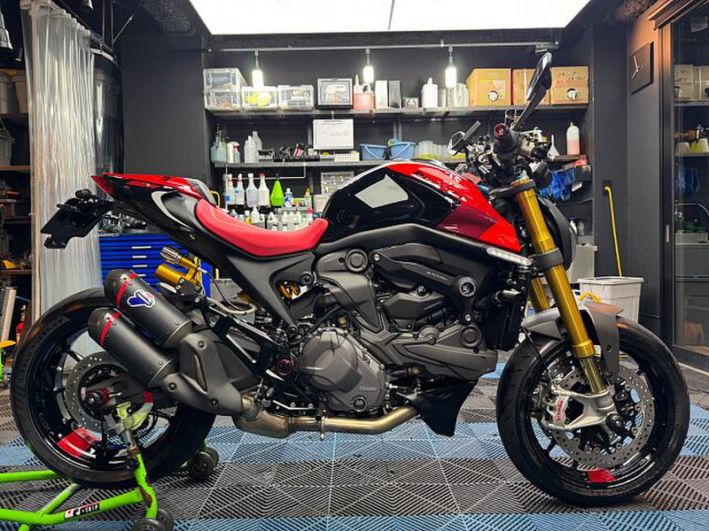DUCATI モンスター M900用 アンダーカウル 中古 補修あり DUCATI モンスター M900用 アンダーカウル 中古 補修あり DUCATI