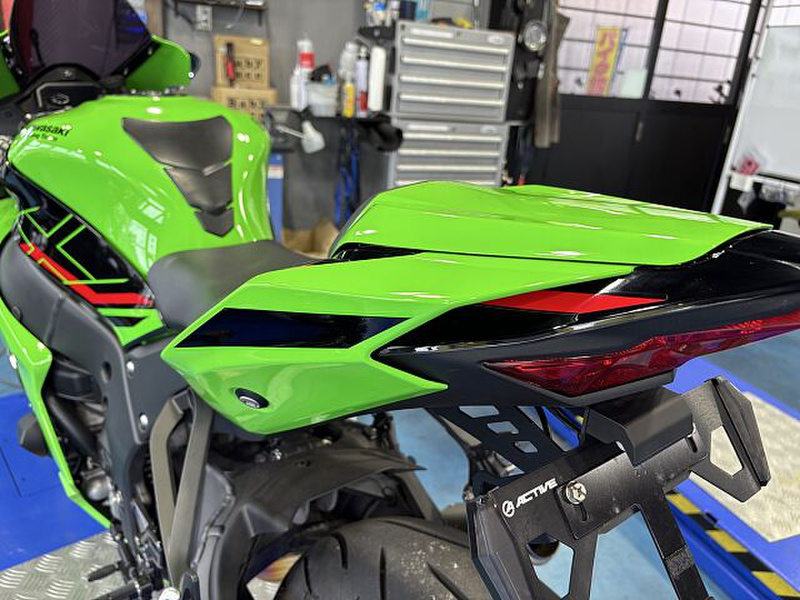 Kawasaki ZX-10R 純正タンク 2023年式 Kawasaki ZX-10R 純正タンク 2023年式 - メルカリ