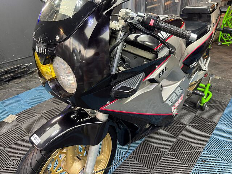 ヤマハ FZR250 (1167132) | 中古バイク・新車の事ならバイクの窓口