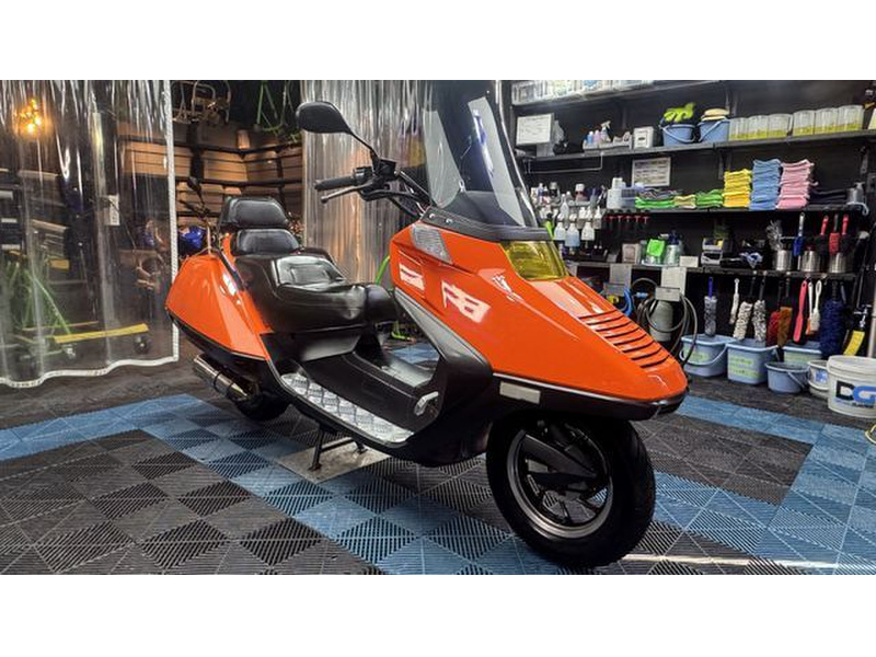 ホンダ　フュージョン　 二人でゆったり”新感覚軽二輪スクーター「ホンダ・フュージョン」を