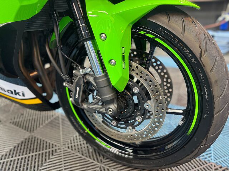 カワサキ Ninja ZX－4RR KRT EDITION (1203500