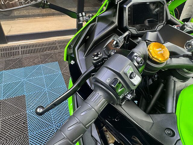 カワサキ Ninja ZX－4RR KRT EDITION (1203500