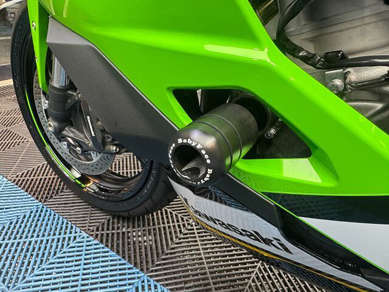 カワサキ Ninja ZX－4RR KRT EDITION (1203500
