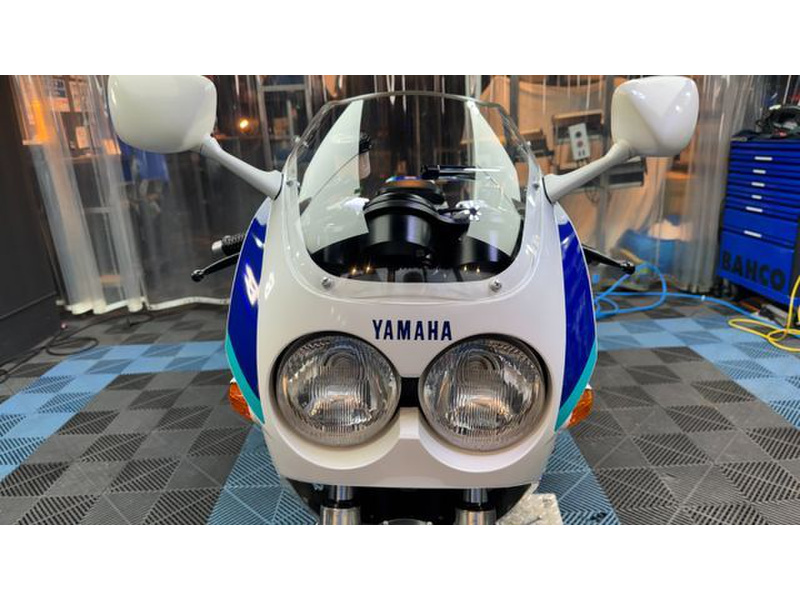ヤマハ FZR250 (1223305) | 中古バイク・新車の事ならバイクの窓口
