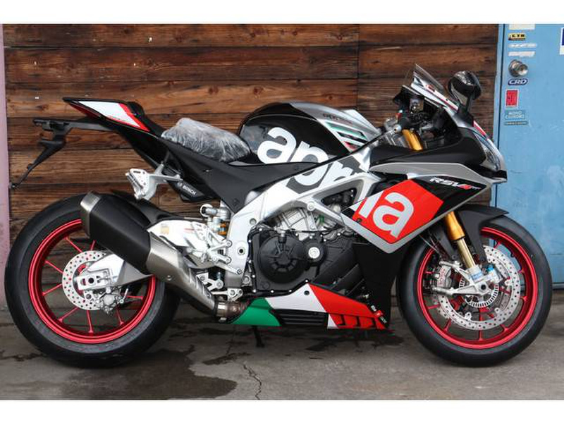 アプリリア ｒｓｖ４ ｒｆ 62 中古バイク 新車の事ならバイクの窓口