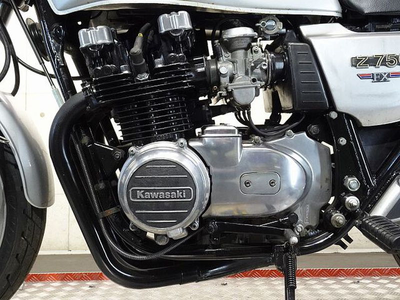 カワサキ Ｚ７５０ＦＸ２ (1021684) | 中古バイク・新車の事ならバイクの窓口