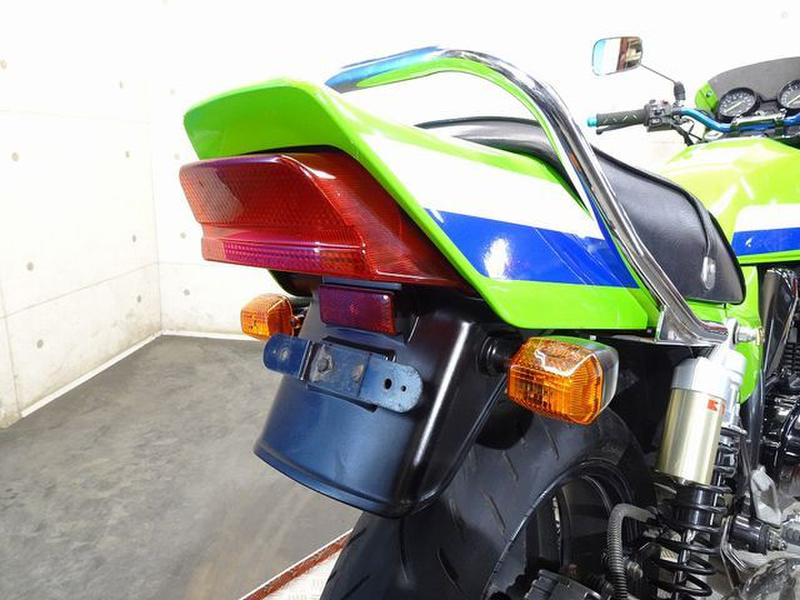 カワサキ ZRX400 (1203023) | 中古バイク・新車の事ならバイクの窓口