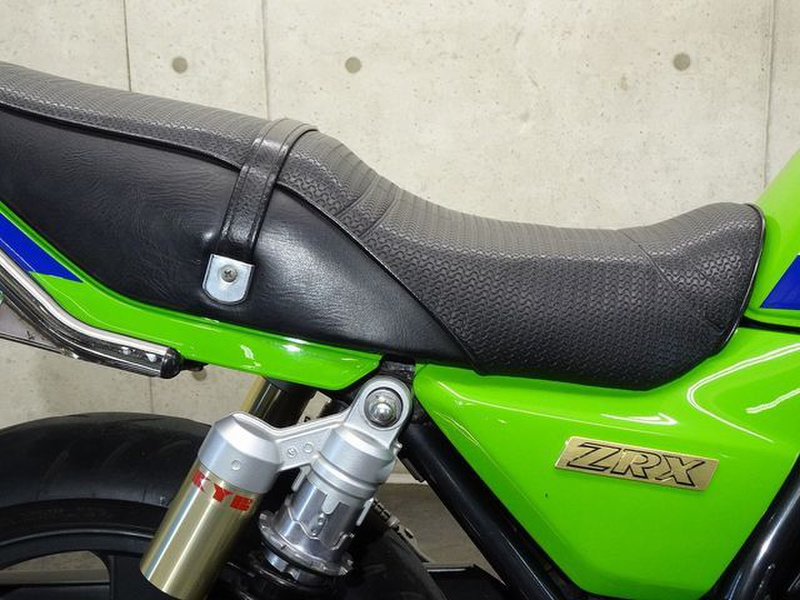 カワサキ ZRX400 (1203023) | 中古バイク・新車の事ならバイクの窓口