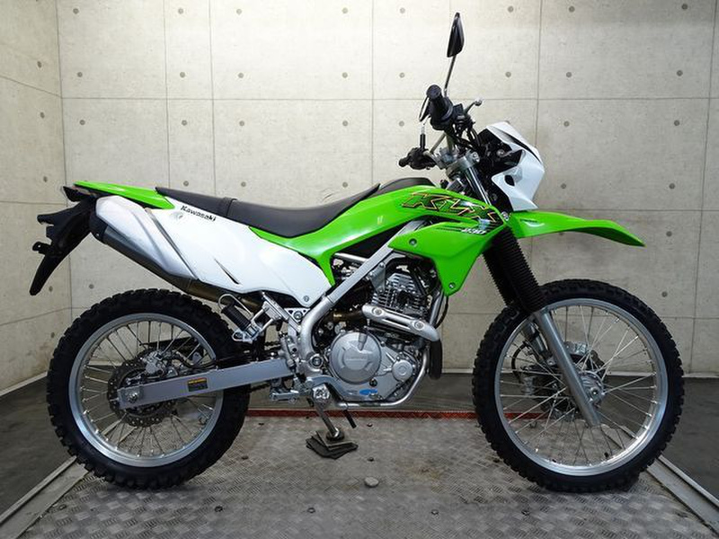値下げ相談ください。 2020年モデル KLX230 走行1000キロ未満 中古 カワサキ『KLX230（2020）』の中古車価格や相場はいくら？ 低走行個体