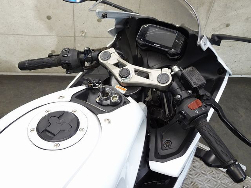 gsx-r125 神奈川　引き取り　自賠責3年付き　1900km GSX-R125/スズキの新車・中古バイクを探すなら｜ウェビック バイク選び