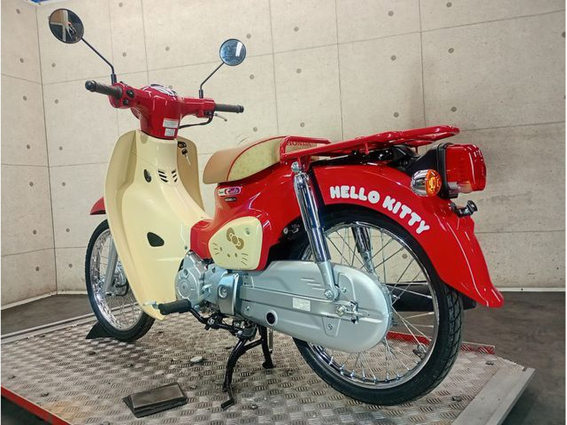 ホンダ　スパーカブ５０ ホンダ・スーパーカブ50／クロスカブ50』に新色追加、6月27日から発売