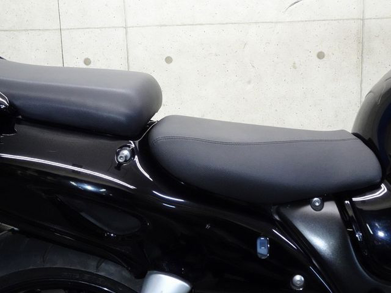 スズキ　ハヤブサ　GSX1300R 低走行　車検自賠責付　点検整備済 スズキ ハヤブサ（GSX1300R Hayabusa） (ガンM) 2005