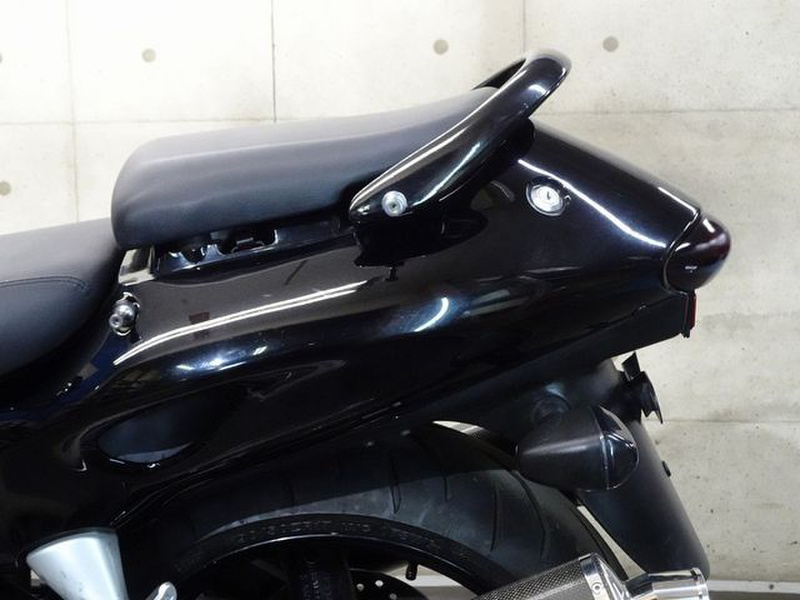 スズキ　ハヤブサ　GSX1300R 低走行　車検自賠責付　点検整備済 スズキ ハヤブサ（GSX1300R Hayabusa） ヨシムラ車検