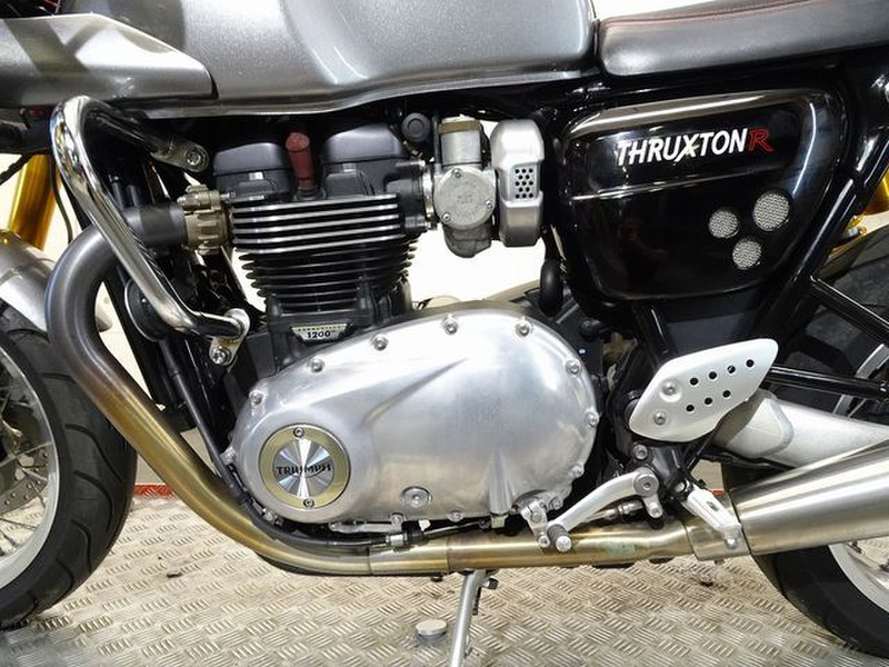 トライアンフ トライアンフ スラクストン1200R (1213789) | 中古