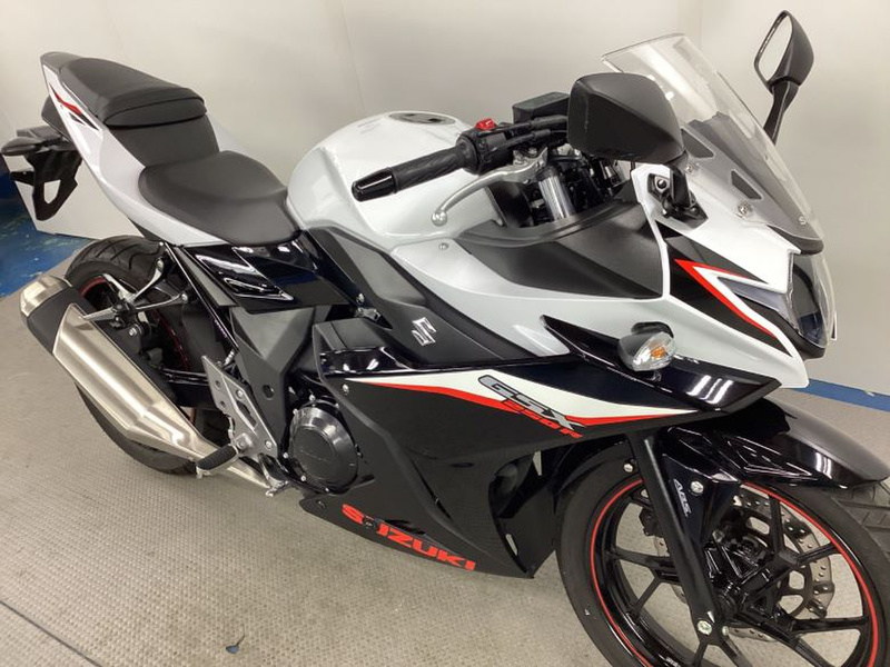 スズキ ＧＳＸ２５０Ｒ (1057115) | 中古バイク・新車の事ならバイクの窓口