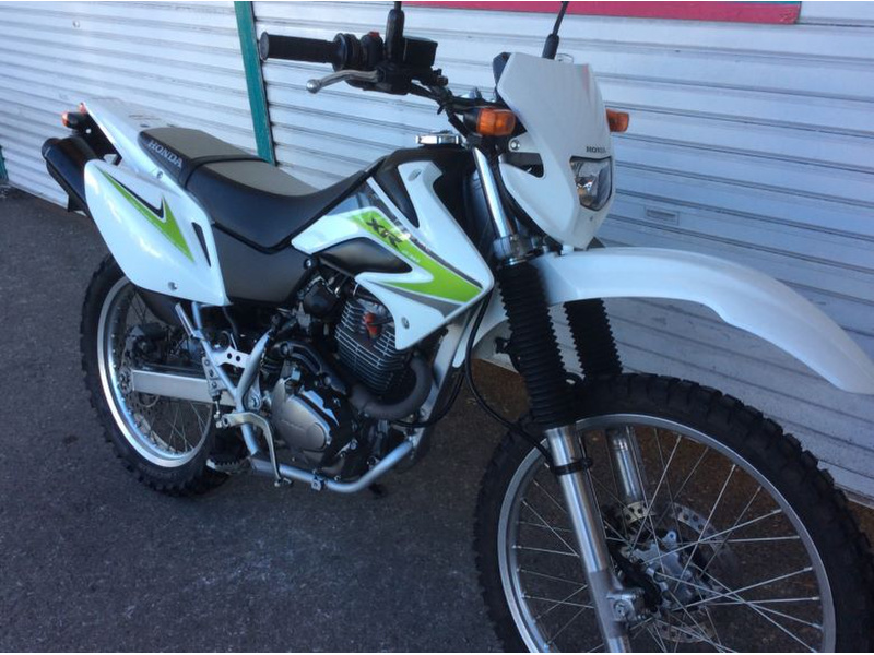 ｘｒ２３０ 3718 中古バイク 新車の事ならバイクの窓口