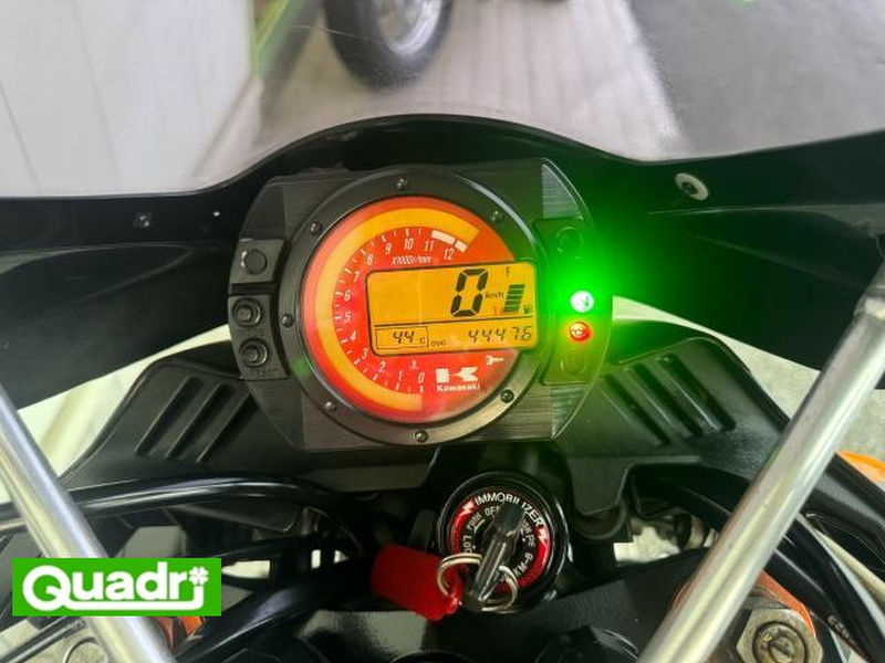 カワサキ Z1000 (1068003) | 中古バイク・新車の事なら