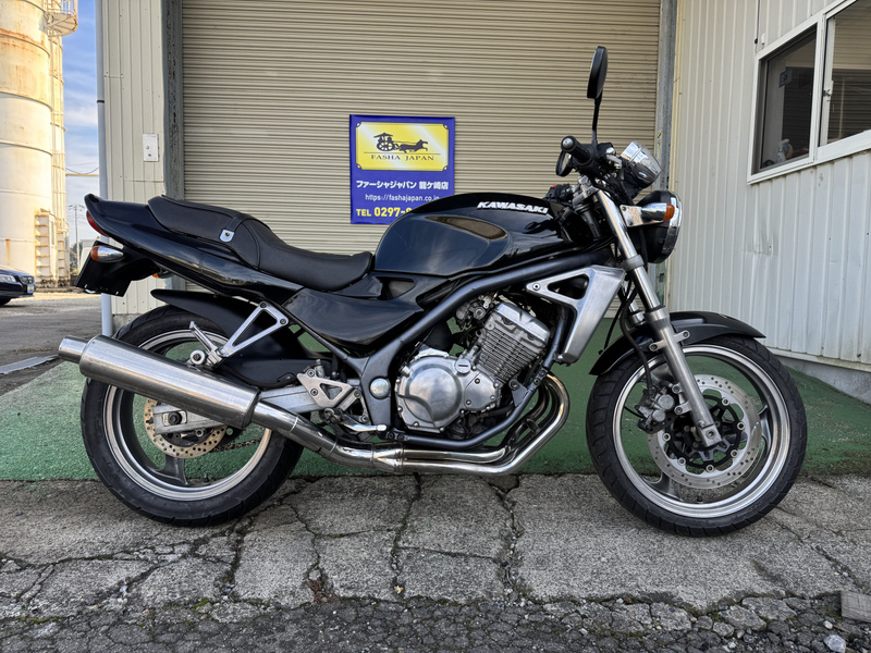 Kawasaki バリオス1型 BALIUS | カワサキ名車列伝 | カワサキイチバン Kawasaki バリオス1型 BALIUS | カワサキ名車列伝 | カワサキイチバン