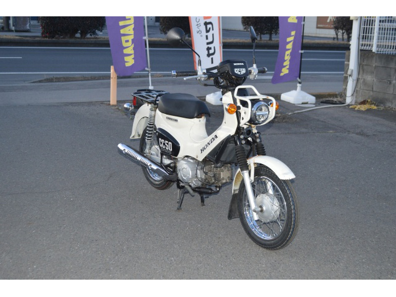 【ご成約】★全国陸送手配可能★ ホンダ クロスカブ50 白★ AA06 始動、試乗動画有 本日！人気のHONDAクロスカブ50 新車が入荷致しました❣️】 | 二輪
