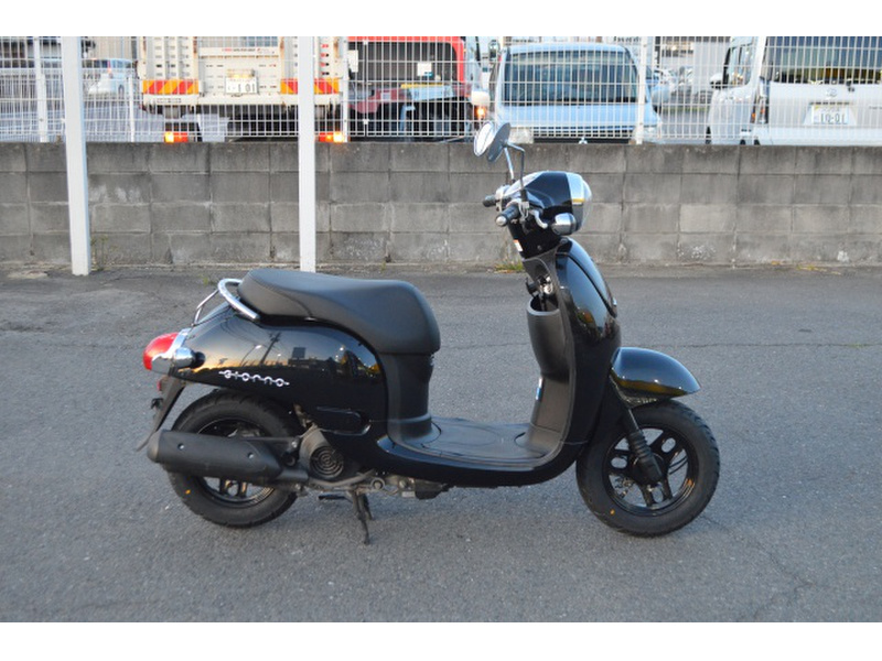 ホンダ　ジョルノ50cc 色ブラック　キズあり　　走行距離4000キロ ジョルノ (4サイクル)/ホンダの新車・中古バイクを探すなら