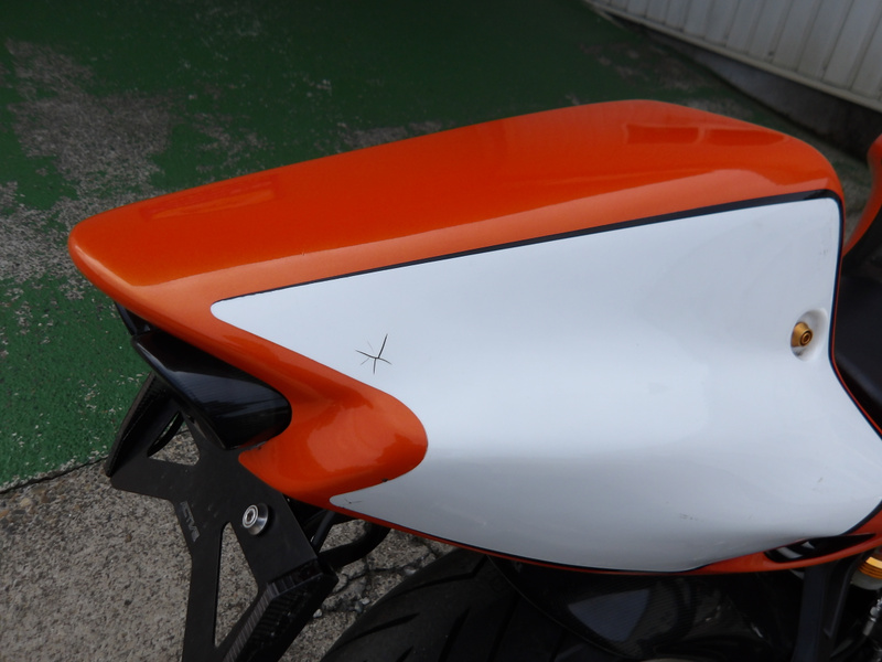 スズキ バイクタンク オレンジ ホワイト カワサキ ZX－9R (1214810) | 中古バイク・新車の事ならバイクの窓口