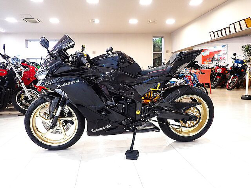カワサキ Ninja ZX－25R ゲイルスピード オーリンズ他