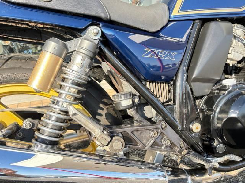 カワサキ ZRX400 (1201204) | 中古バイク・新車の事ならバイクの窓口