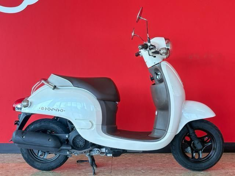 オートショップable 02102008H ホンダ ジョルノ シルバー 関東圏内 即日配送 激安配送料金3000円〜。 他にも多数出品中！！オートショップableで検索♩ 修理や買取も可能です！クレジット分割、代引き支払い可能！平均在庫日数3日 業者卸にも ホンダ ジョルノ (1201232) | 中古バイク・新車の事ならバイクの窓口