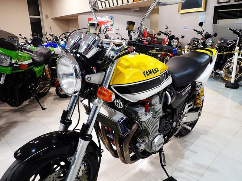ヤマハ XJR1200 公認1300エンジン載せ替え FCR